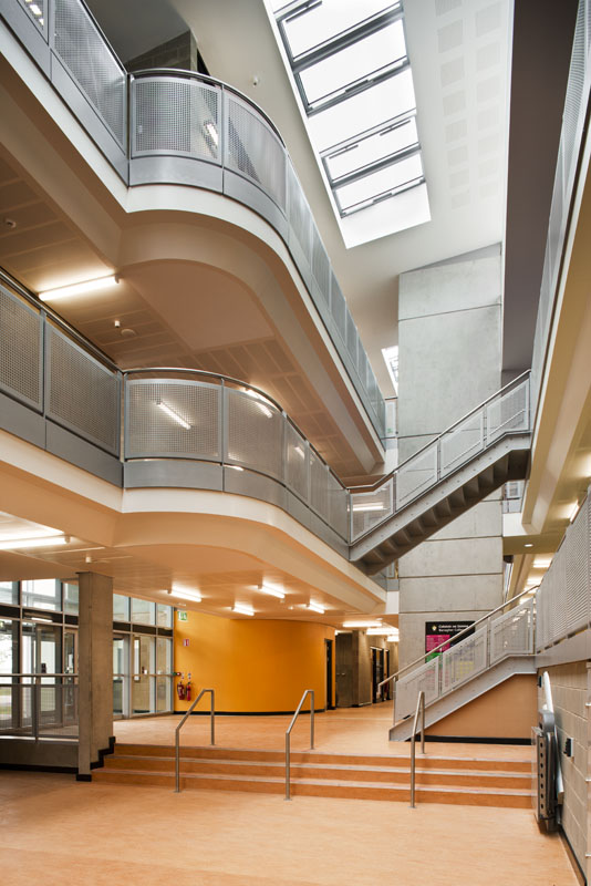 Banagher College, Coláiste Na Sionna, Banagher, Co. Offaly. A & D Wejchert - Architects